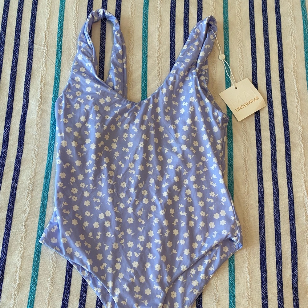 MAI DELUXE BONITA BODYSUIT BNWT m lavender flora sexy Acacia style onepiece